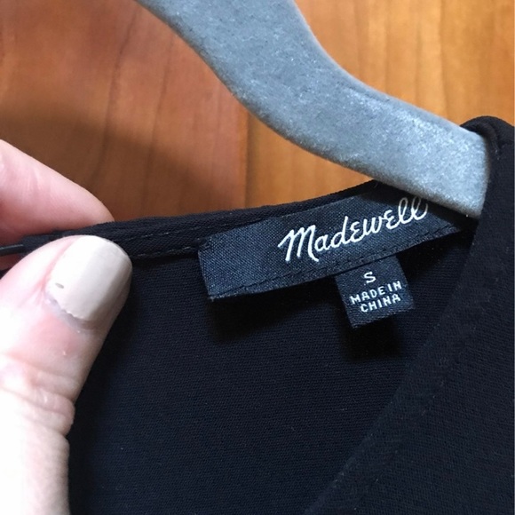 Madewell Blouse with peplum sleeves, black, size small - Picture 3 of 4